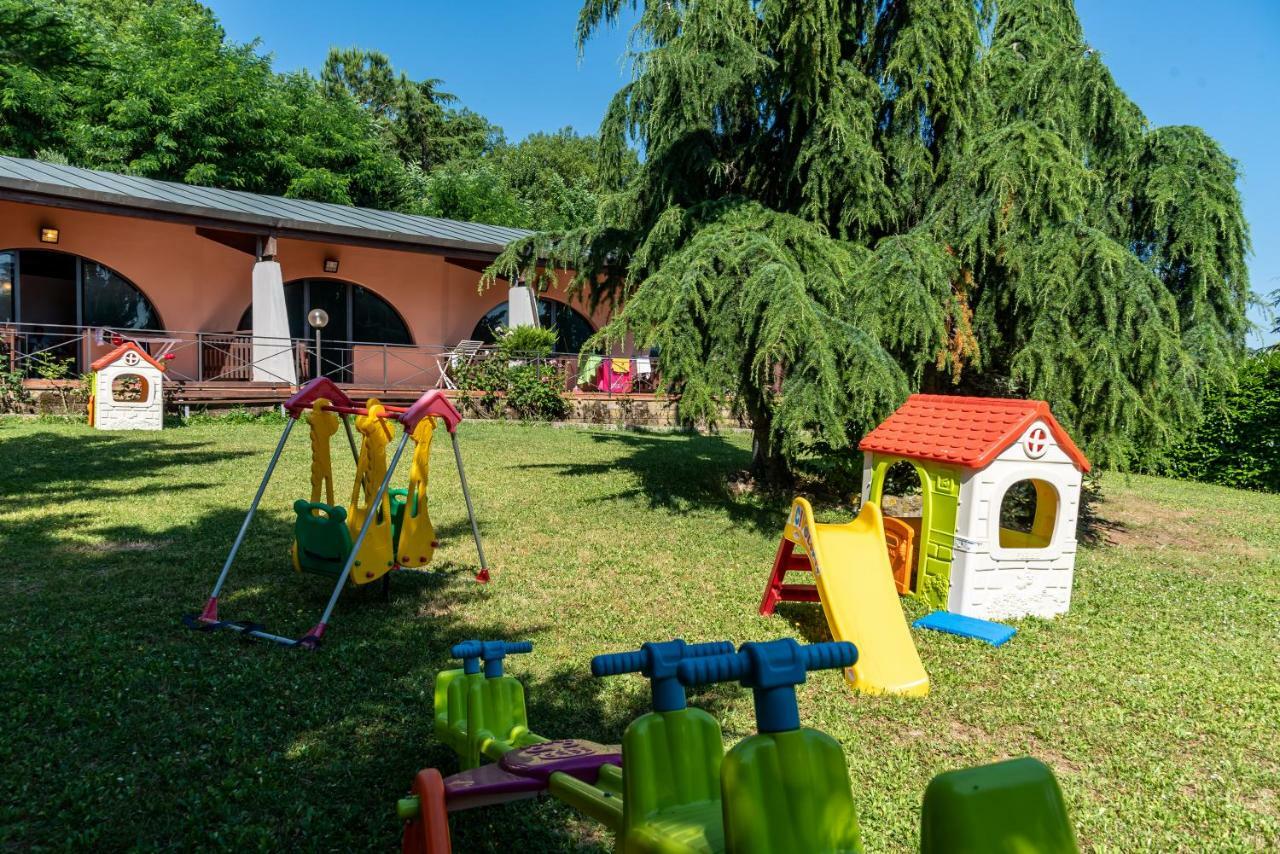 Camping Village Il Poggetto Troghi Exterior photo